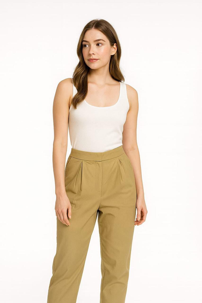 Pleated Straight Pants